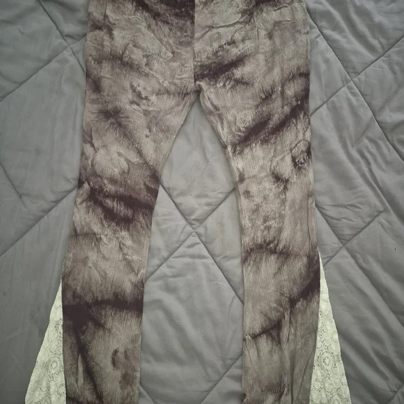 Umgee Tie-Dye Flare Pants with Lace Detail - Brown and Cream- NWOT! - Picture 3 of 3